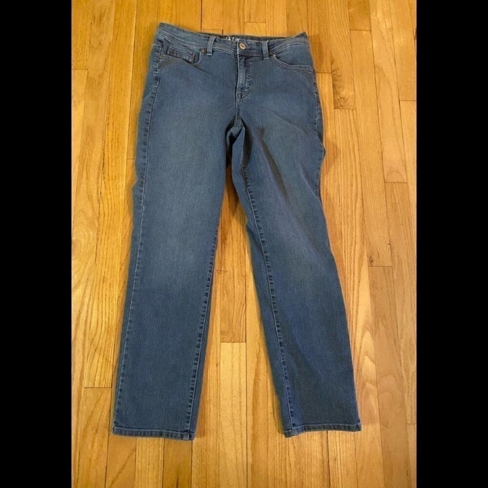 STYLE & CO WOMENS STRAIGHT LEG JEAN SIZE 10